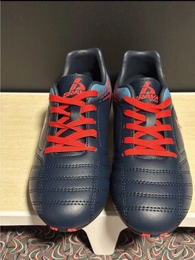 Brava Soccer Youth Cleats Navy Blue & Red Laces. Size 1.5 D